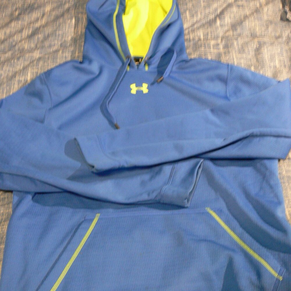 UNDER ARMOUR HOODY,PULL-OVER HOODY SIZE LARGE